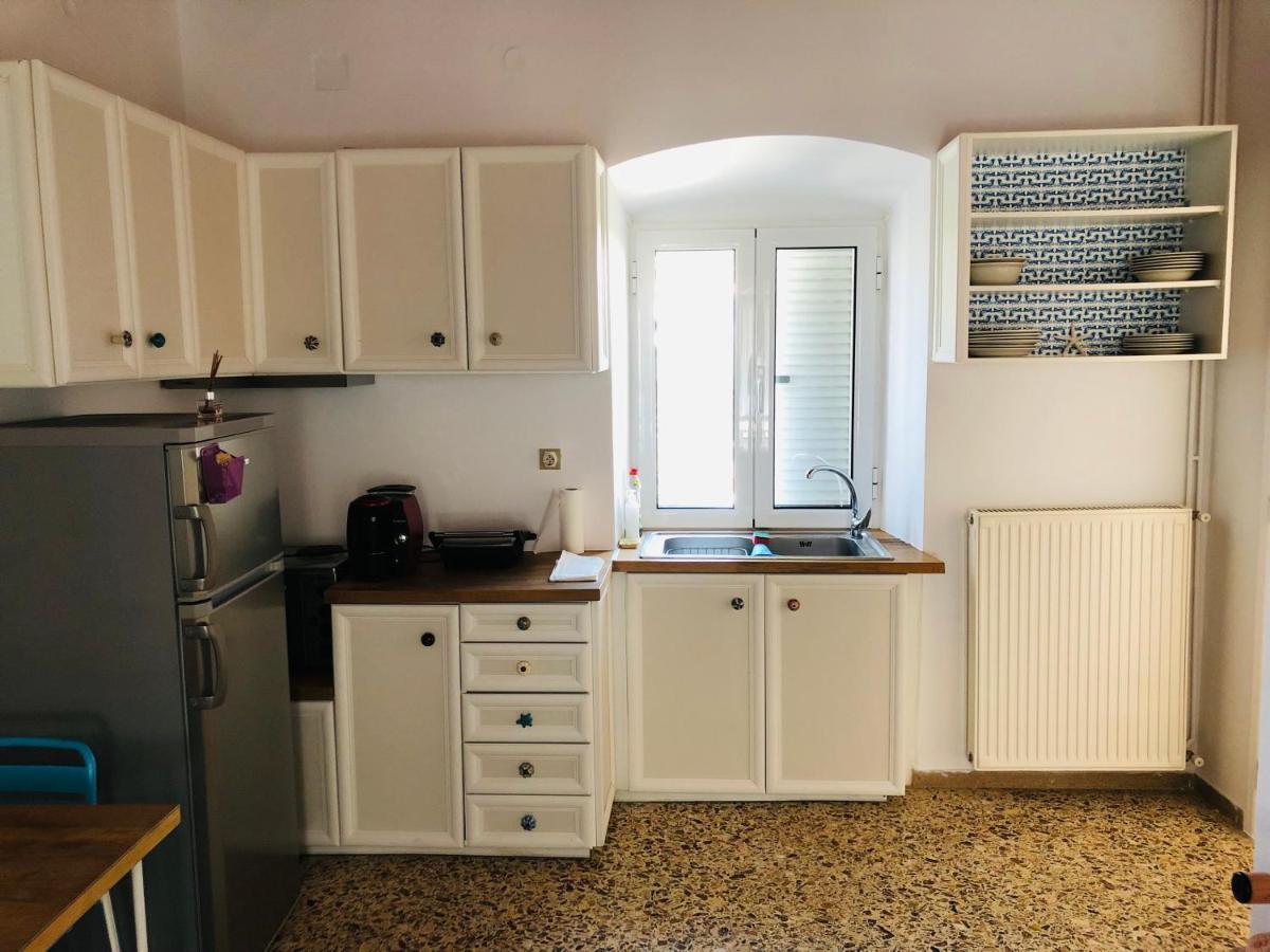 Appartement Laluzaki à Spetses Town Extérieur photo